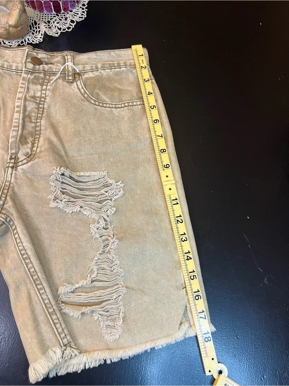 Easel NWOT Boutique Tan Distressed Button Fly Jean‎ Shorts Jorts Sz M Raw Hem